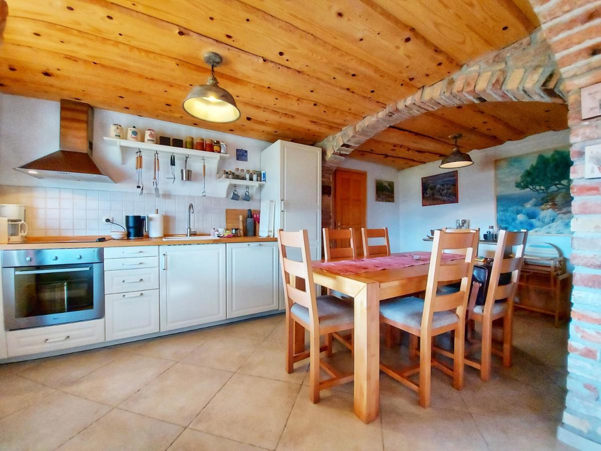 Peter'S Pine Cottage 科雷尼察 外观 照片