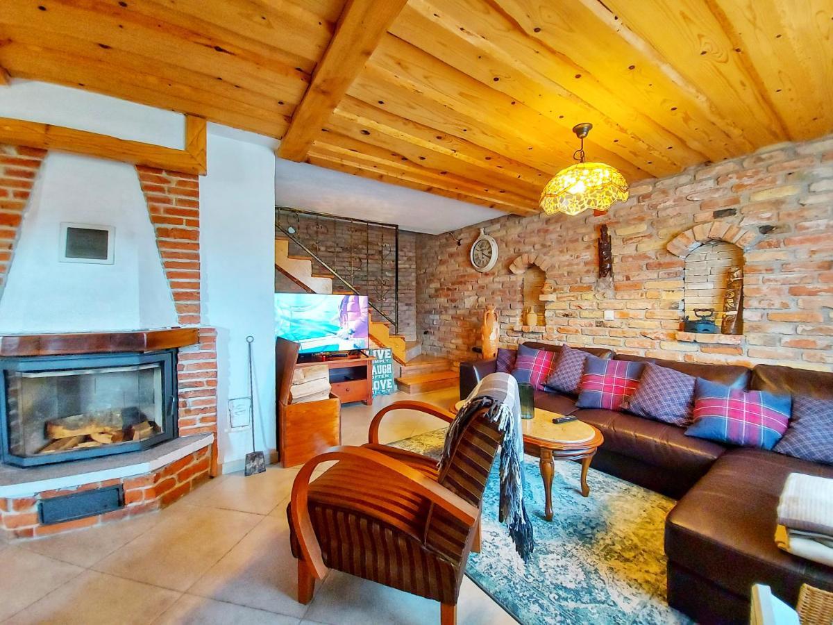 Peter'S Pine Cottage 科雷尼察 外观 照片
