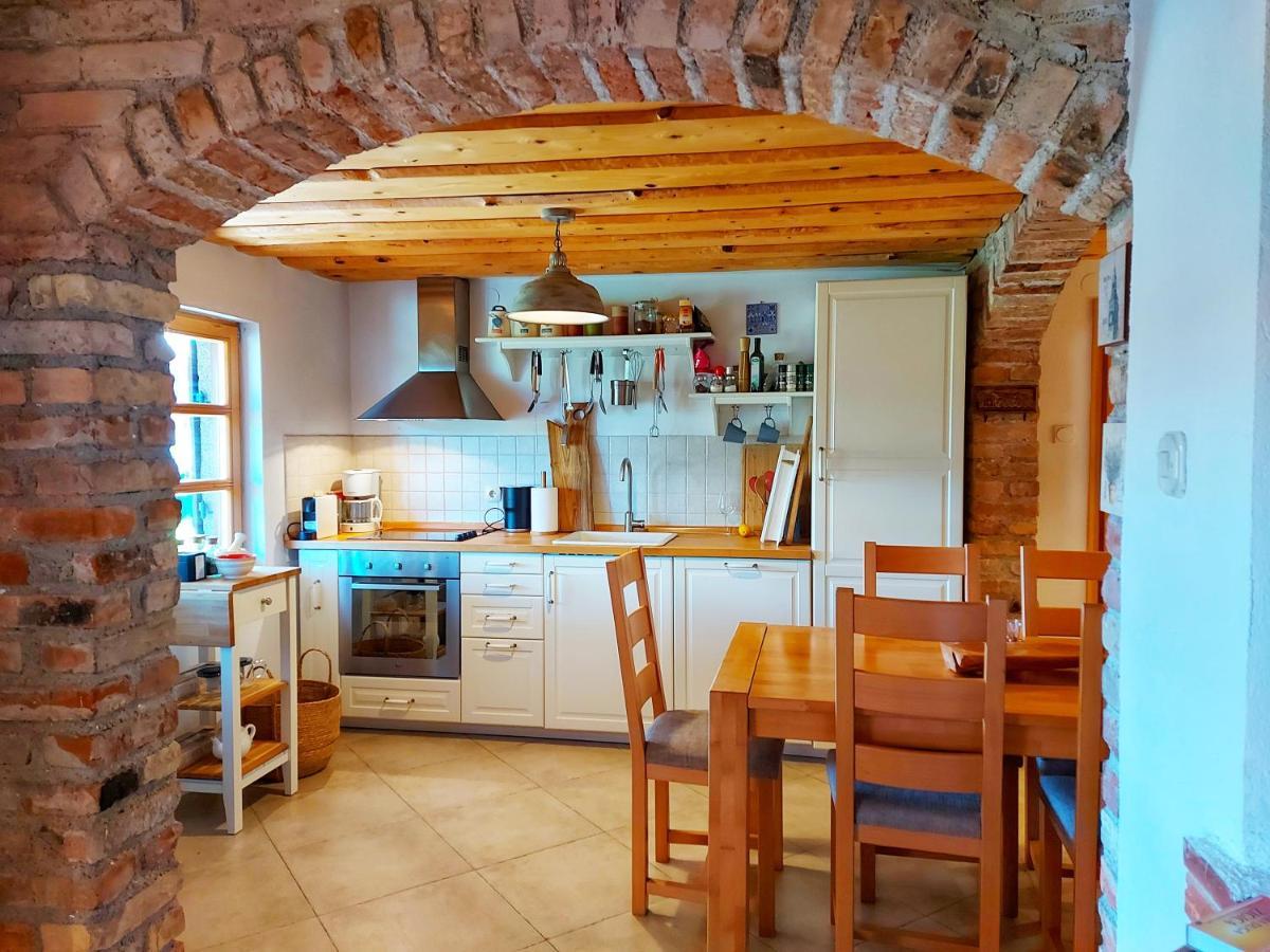 Peter'S Pine Cottage 科雷尼察 外观 照片