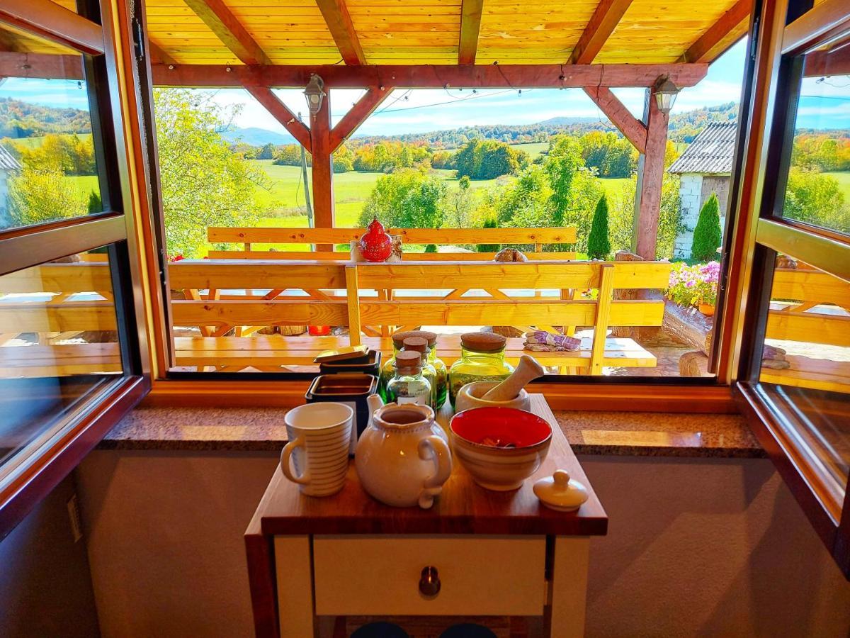 Peter'S Pine Cottage 科雷尼察 外观 照片